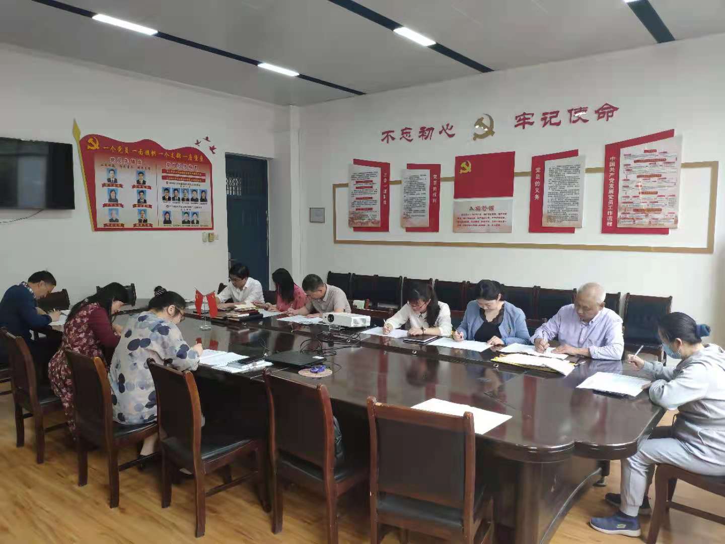 精产国品一二三产区蘑菇视频