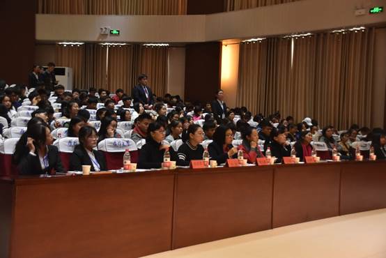 说明: E:\【思政科工作】\【学生活动评选】\2018大学生讲好河南故事英语大赛\微信图片_201811201056498.jpg